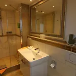 게스트하우스 Ferienweingut Hausmann 엘렌츠폴터스도프
