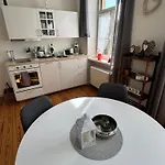 게스트하우스 Ferienweingut Hausmann 4*