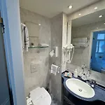 Ferienweingut Hausmann 게스트하우스 엘렌츠폴터스도프