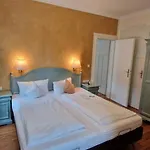 Ferienweingut Hausmann 4*