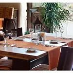 게스트하우스 Ferienweingut Hausmann 엘렌츠폴터스도프