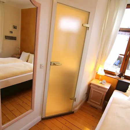 Ferienweingut Hausmann Guest house