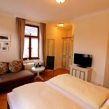 Casa de hóspedes Ferienweingut Hausmann 4*