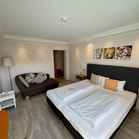 Ferienweingut Hausmann Guest house