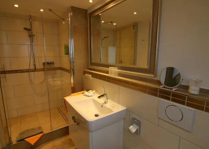 게스트하우스 Ferienweingut Hausmann 엘렌츠폴터스도프