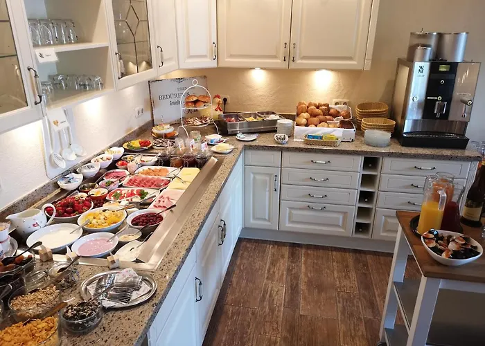 Ferienweingut Hausmann 4* 엘렌츠폴터스도프