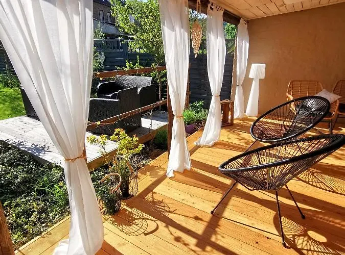 Ferienweingut Hausmann 게스트하우스 4*