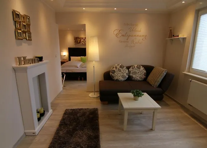 게스트하우스 Ferienweingut Hausmann 엘렌츠폴터스도프