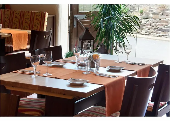 게스트하우스 Ferienweingut Hausmann 엘렌츠폴터스도프