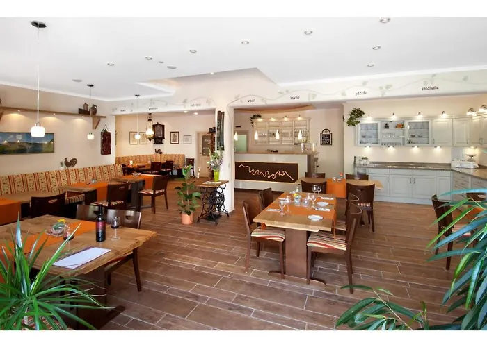 Ferienweingut Hausmann 4* 엘렌츠폴터스도프